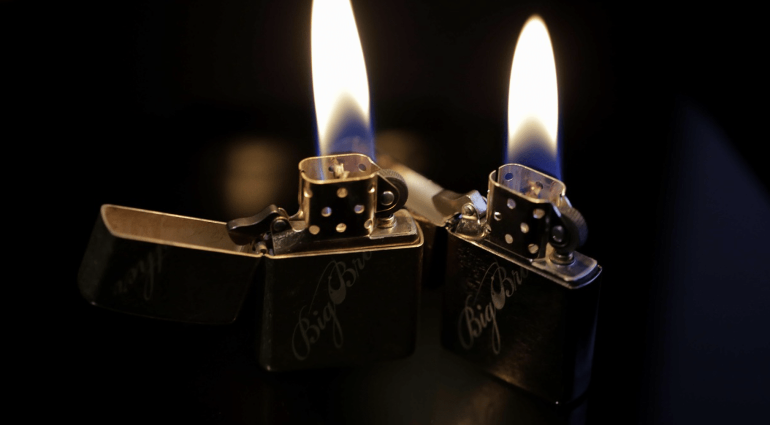 Voltage in a Gas Lighter Lighter Torch