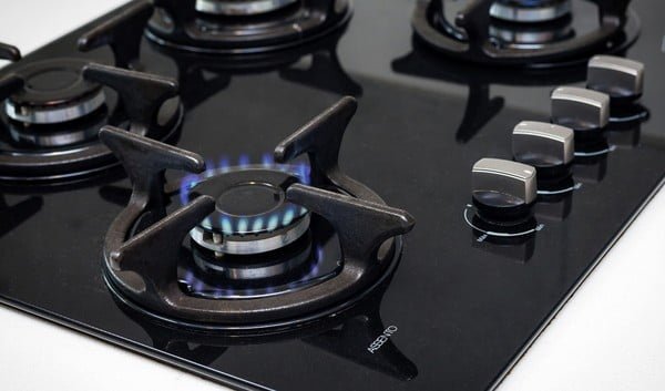 gas stove cleaning